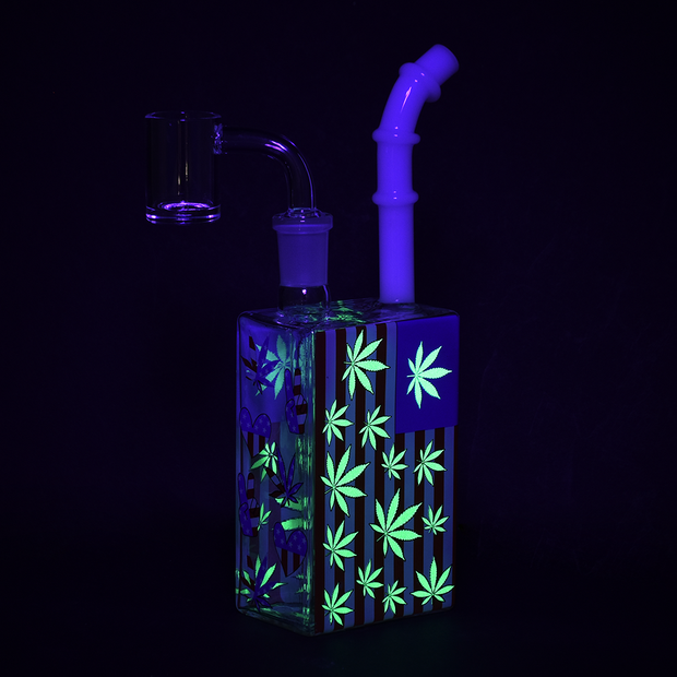 Patriotic Leaf Glow Juice Box Dab Rig | Glow In The Dark